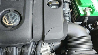 2013 Volkswagen Beetle 2.5L Hatchback – miniatura 25