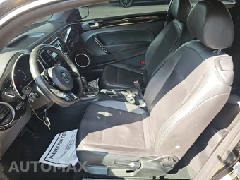 2013 Volkswagen Beetle 2.5L Hatchback – miniatura 7