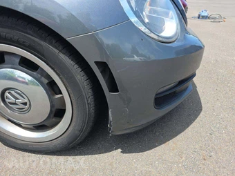2013 Volkswagen Beetle 2.5L Hatchback – miniatura 23