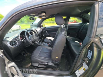 2013 Volkswagen Beetle 2.5L Hatchback – miniatura 6