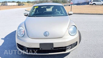 2013 Volkswagen Beetle 2.5L Hatchback – miniatura 10
