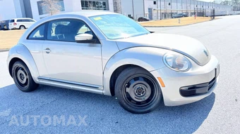 2013 Volkswagen Beetle 2.5L Hatchback – miniatura 4