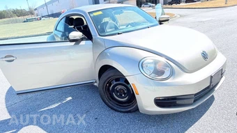 2013 Volkswagen Beetle 2.5L Hatchback – miniatura 7