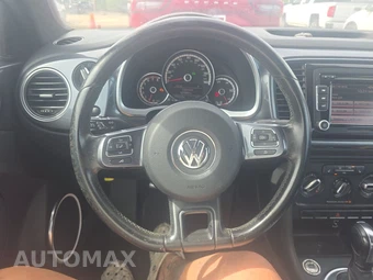 2013 Volkswagen Beetle 2.5L Hatchback w/Sunroof - miniatura 10
