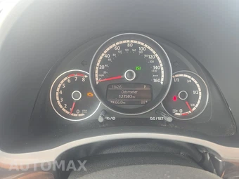 2013 Volkswagen Beetle 2.5L Hatchback w/Sunroof - miniatura 12