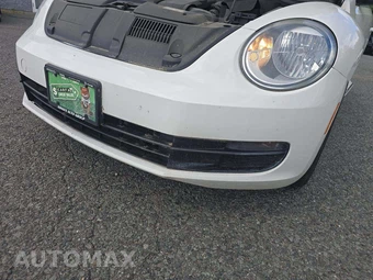 2013 Volkswagen Beetle Convertible 2.5L – miniatura 26