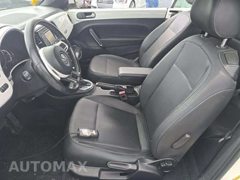 2013 Volkswagen Beetle Convertible 2.5L – miniatura 3