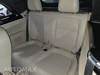 2013 Volkswagen Beetle Convertible TDI – miniatura 16