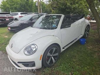 2013 Volkswagen Beetle Convertible Turbo