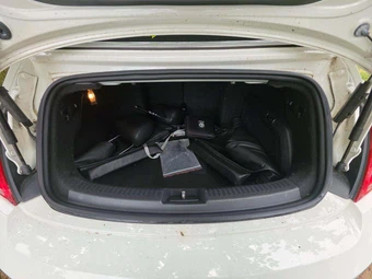 2013 Volkswagen Beetle Convertible Turbo – miniatura 14