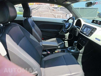 2013 Volkswagen Beetle TDI Hatchback w/Sunroof, Sound & Navigation - miniatura 18