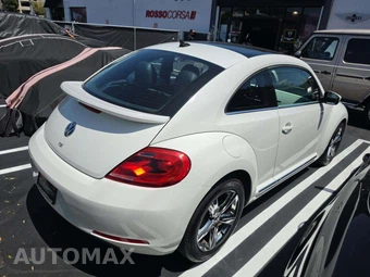 2013 Volkswagen Beetle TDI Hatchback w/Sunroof, Sound & Navigation - miniatura 3