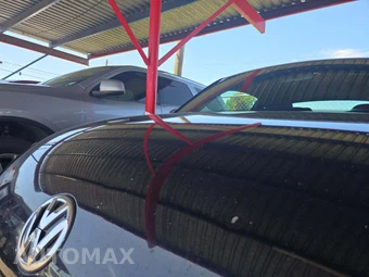 2013 Volkswagen Beetle Turbo Fender Edition Hatchback - miniatura 21