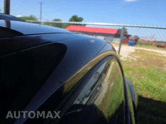 2013 Volkswagen Beetle Turbo Fender Edition Hatchback - miniatura 32