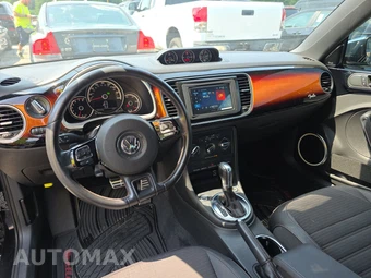 2013 Volkswagen Beetle Turbo Hatchback w/Sunroof & Sound - miniatura 11