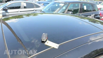 2013 Volkswagen Beetle Turbo Hatchback w/Sunroof & Sound - miniatura 17