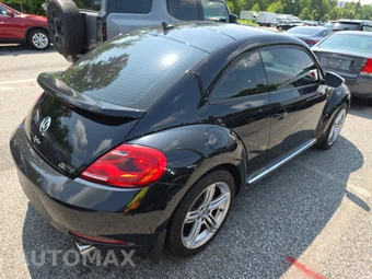 2013 Volkswagen Beetle Turbo Hatchback w/Sunroof & Sound - miniatura 4