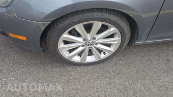 2013 Volkswagen Golf 2.0L TDI – miniatura 32
