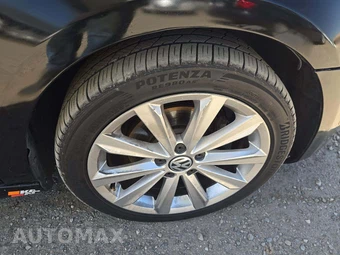 2013 Volkswagen Golf 2.0L TDI – miniatura 29