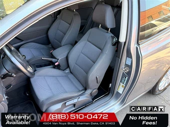 2013 Volkswagen Golf 2.5L w/Convenience - miniatura 9