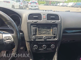 2013 Volkswagen GTI Driver's Edition - miniatura 11