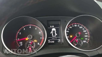 2013 Volkswagen GTI Driver's Edition - miniatura 23
