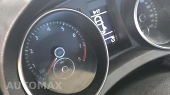 2013 Volkswagen GTI Driver's Edition - miniatura 30