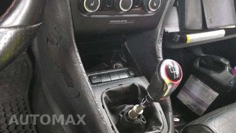 2013 Volkswagen GTI Driver's Edition - miniatura 35