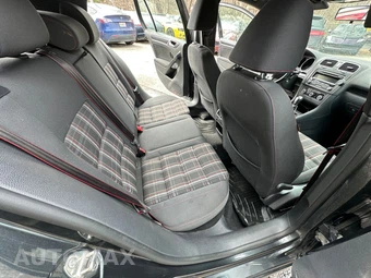2013 Volkswagen GTI Wolfsburg Edition - miniatura 14