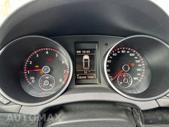 2013 Volkswagen GTI Wolfsburg Edition - miniatura 23