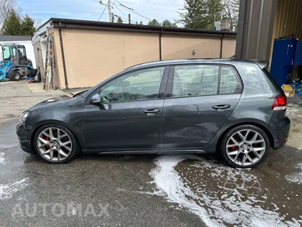 2013 Volkswagen GTI Wolfsburg Edition - miniatura 8