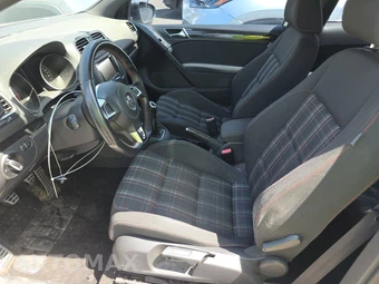 2013 Volkswagen GTI - miniatura 7