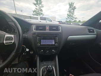 2013 Volkswagen Jetta GLI Sedan - miniatura 10