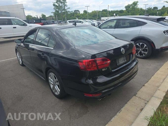 2013 Volkswagen Jetta GLI Sedan - miniatura 2