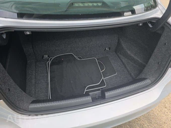 2013 Volkswagen Jetta Hybrid SE Sedan - miniatura 14