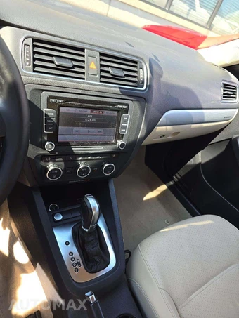2013 Volkswagen Jetta Hybrid SE Sedan - miniatura 10