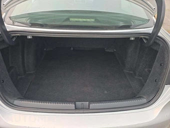 2013 Volkswagen Jetta S Sedan – miniatura 11