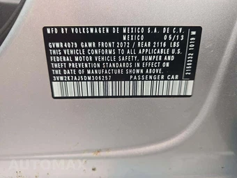 2013 Volkswagen Jetta S Sedan – miniatura 2