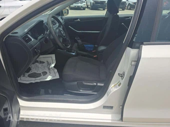 2013 Volkswagen Jetta S Sedan – miniatura 6