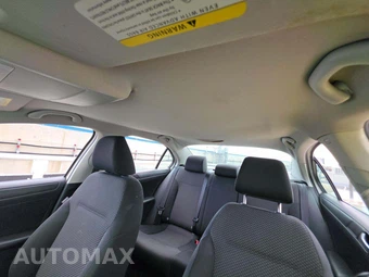 2013 Volkswagen Jetta S Sedan – miniatura 11