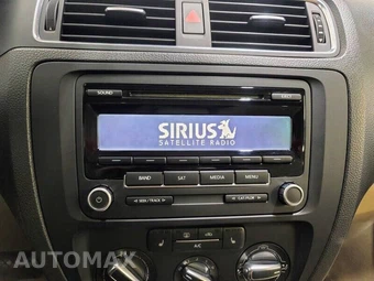 2013 Volkswagen Jetta SE Sedan - miniatura 11