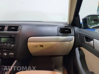 2013 Volkswagen Jetta SE Sedan - miniatura 13