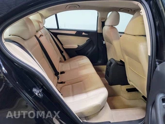 2013 Volkswagen Jetta SE Sedan - miniatura 24