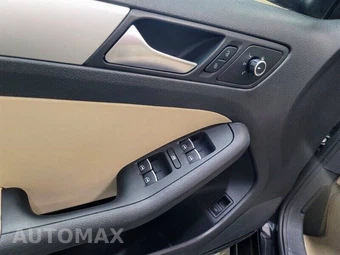2013 Volkswagen Jetta SE Sedan - miniatura 4
