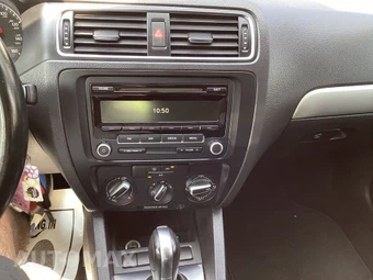 2013 Volkswagen Jetta SE Sedan – miniatura 10