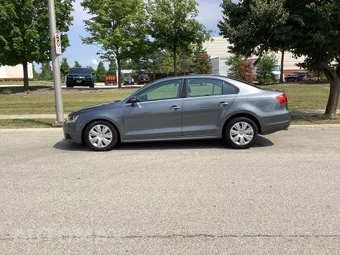 2013 Volkswagen Jetta SE Sedan – miniatura 8