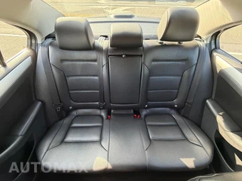 2013 Volkswagen Jetta SE Sedan w/Convenience - miniatura 17