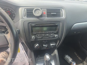 2013 Volkswagen Jetta SE Sedan w/Convenience – miniatura 11