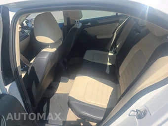 2013 Volkswagen Jetta SEL Sedan w/Navigation - miniatura 13