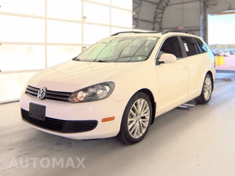 2013 Volkswagen Jetta SportWagen 2.0L TDI Wagon w/Sunroof & Navigation